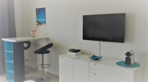 Studio Bleu Ely - GOSIER centre - Accès plage